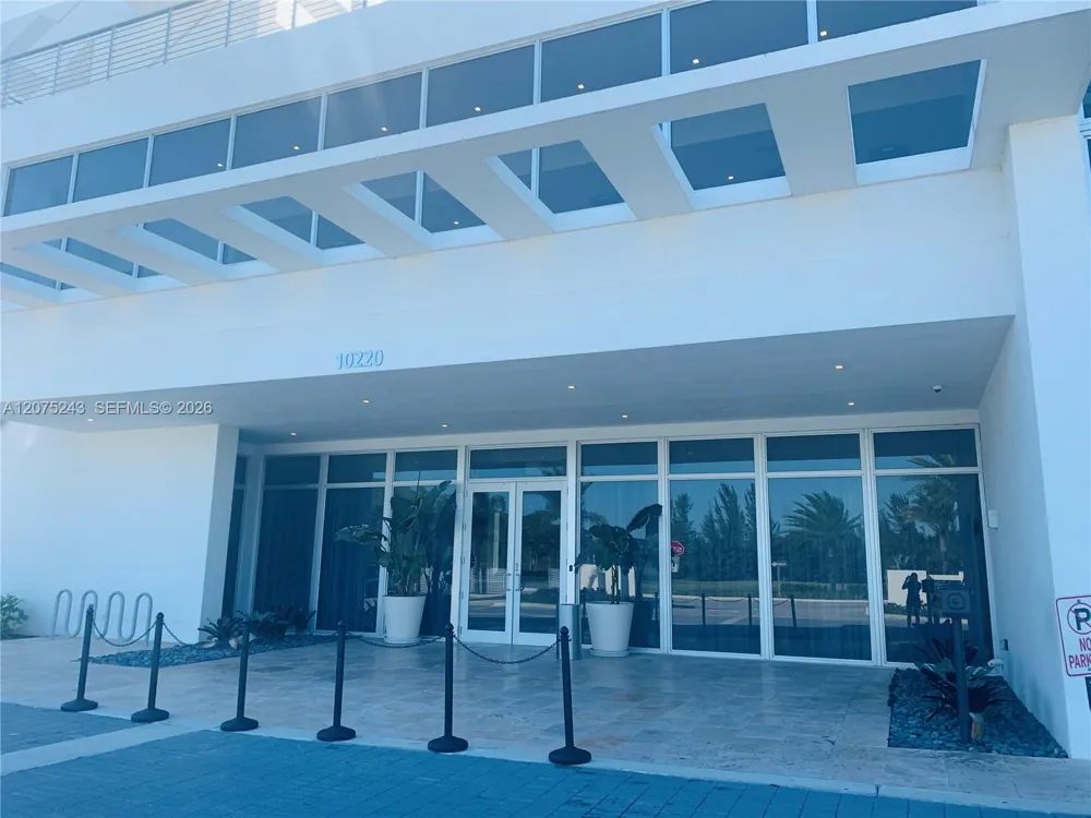 6404 NW 105th Pl #6404 Doral, FL 33178