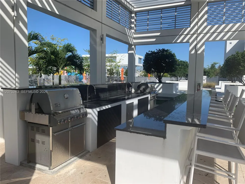6404 NW 105th Pl #6404 Doral, FL 33178