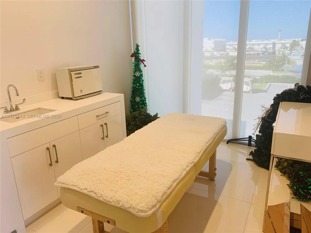 6404 NW 105th Pl #6404 Doral, FL 33178