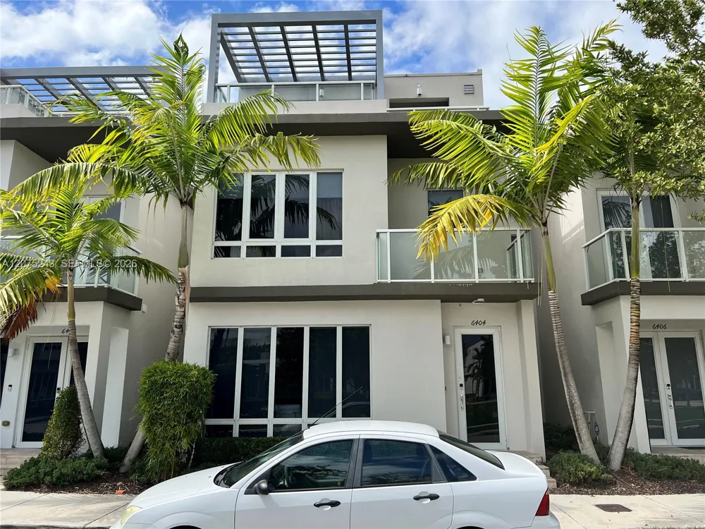 6404 NW 105th Pl #6404 Doral, FL 33178