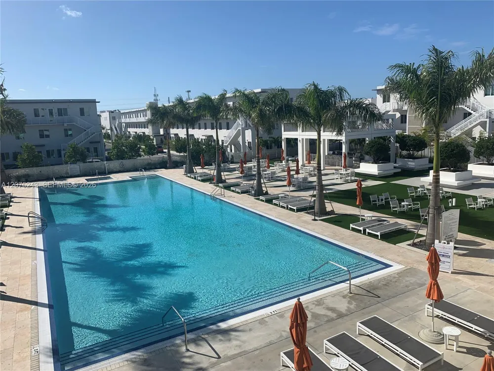 6404 NW 105th Pl #6404 Doral, FL 33178