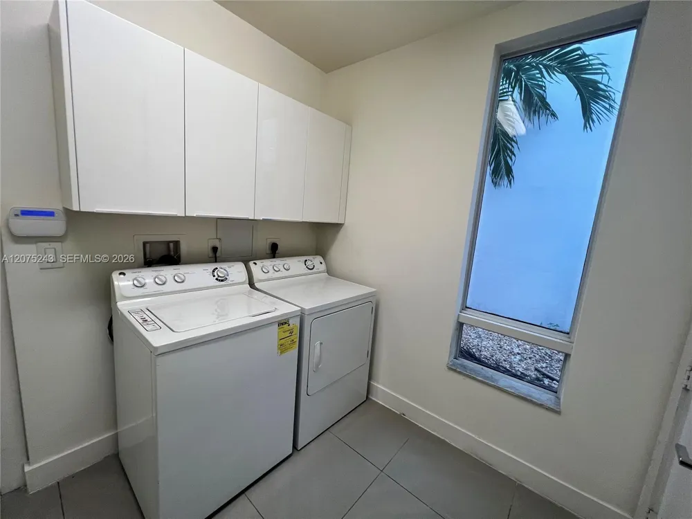 6404 NW 105th Pl #6404 Doral, FL 33178