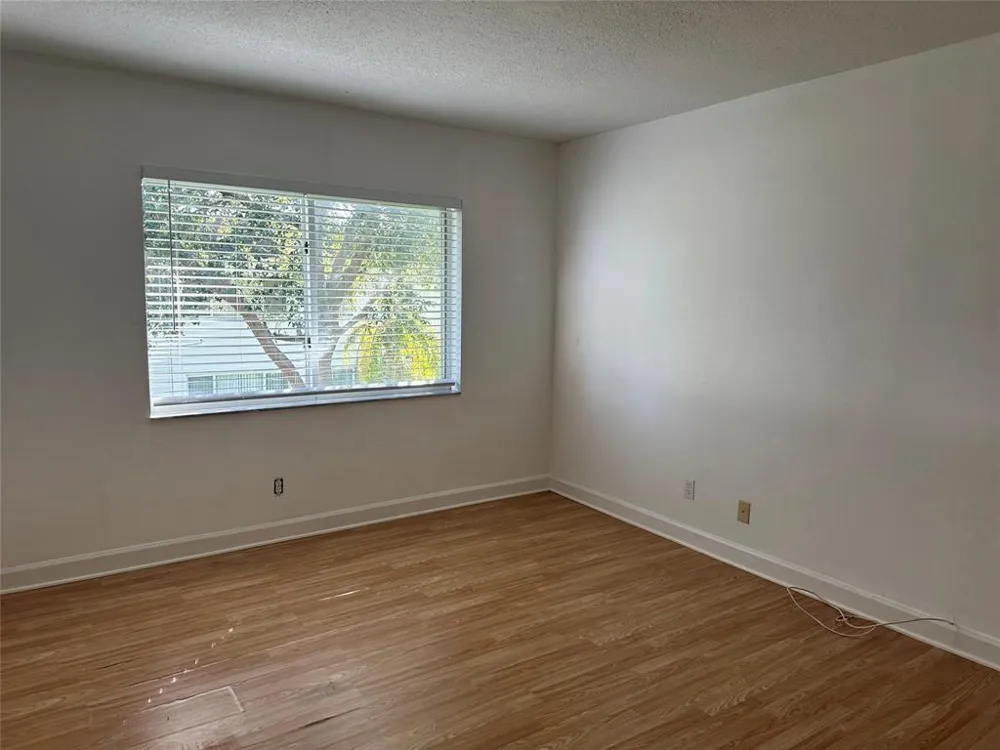 101 SE 6TH AVENUE #11 Pompano Beach, FL 33060