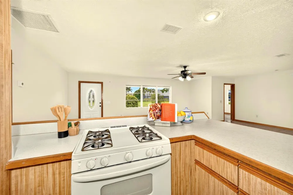 3330 SW Frankford Street Port St. Lucie, FL 34953