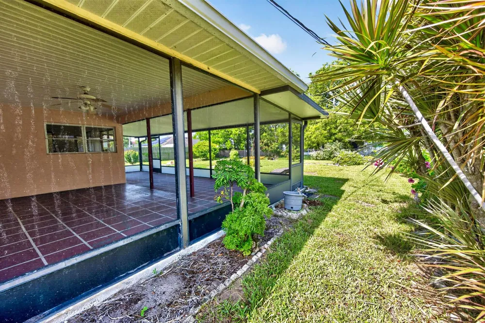 3330 SW Frankford Street Port St. Lucie, FL 34953