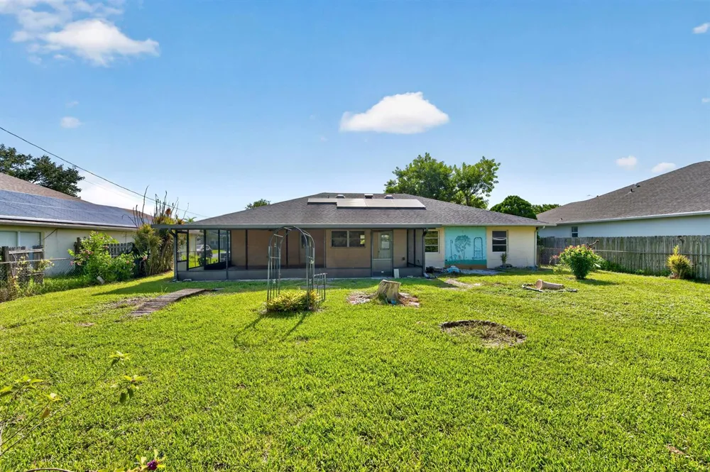 3330 SW Frankford Street Port St. Lucie, FL 34953
