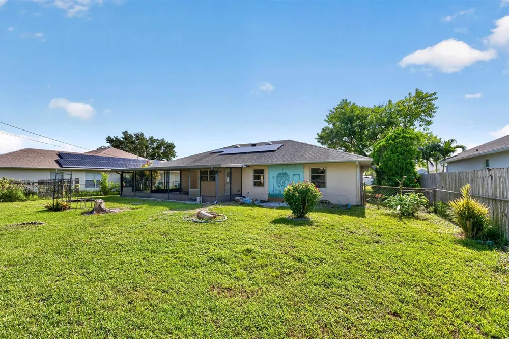 3330 SW Frankford Street Port St. Lucie, FL 34953