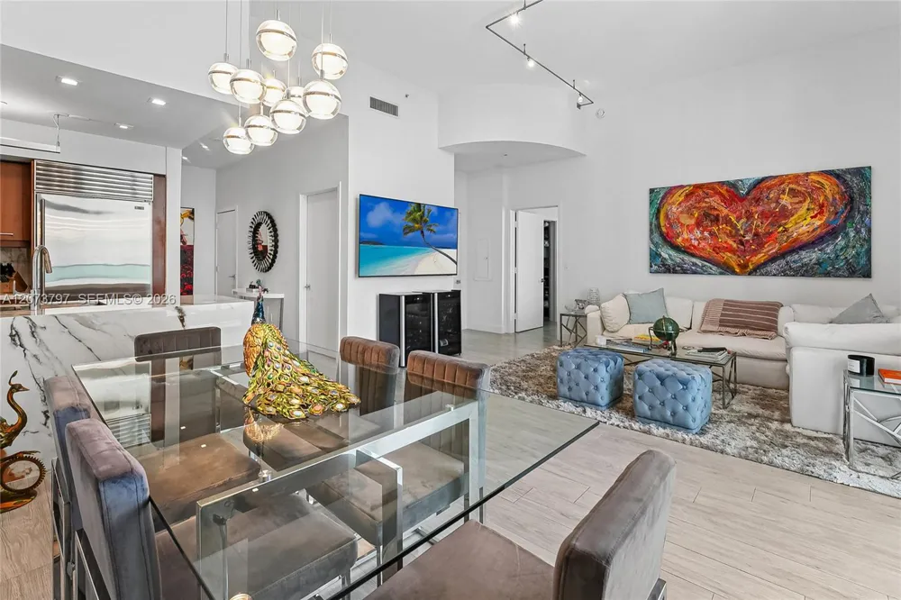 1331 Brickell Bay Dr #611 Miami, FL 33131