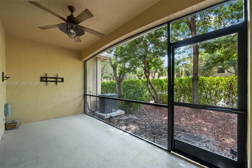 3810 Tree Top Dr Weston, FL 33332