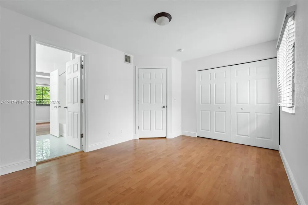3810 Tree Top Dr Weston, FL 33332