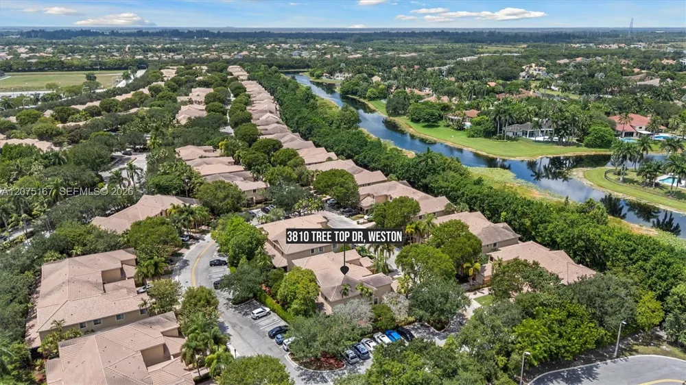 3810 Tree Top Dr Weston, FL 33332