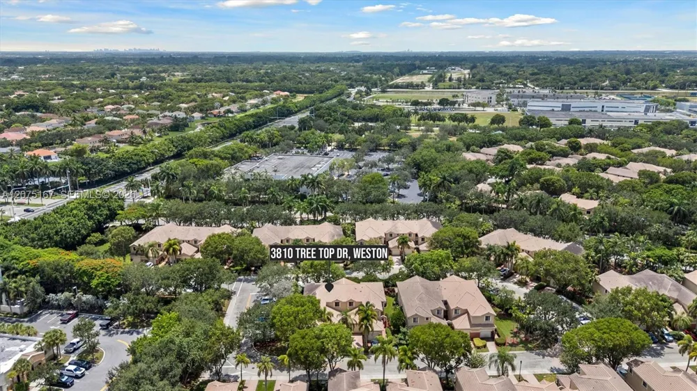 3810 Tree Top Dr Weston, FL 33332