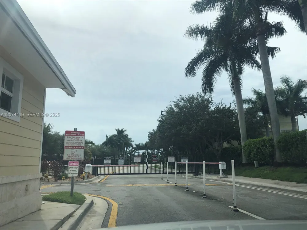 Address Not Shown Homestead, FL 33033