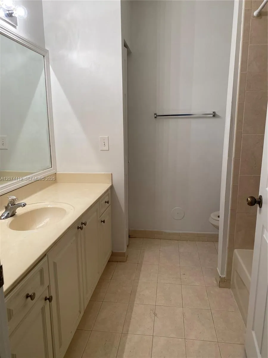 Address Not Shown Homestead, FL 33033