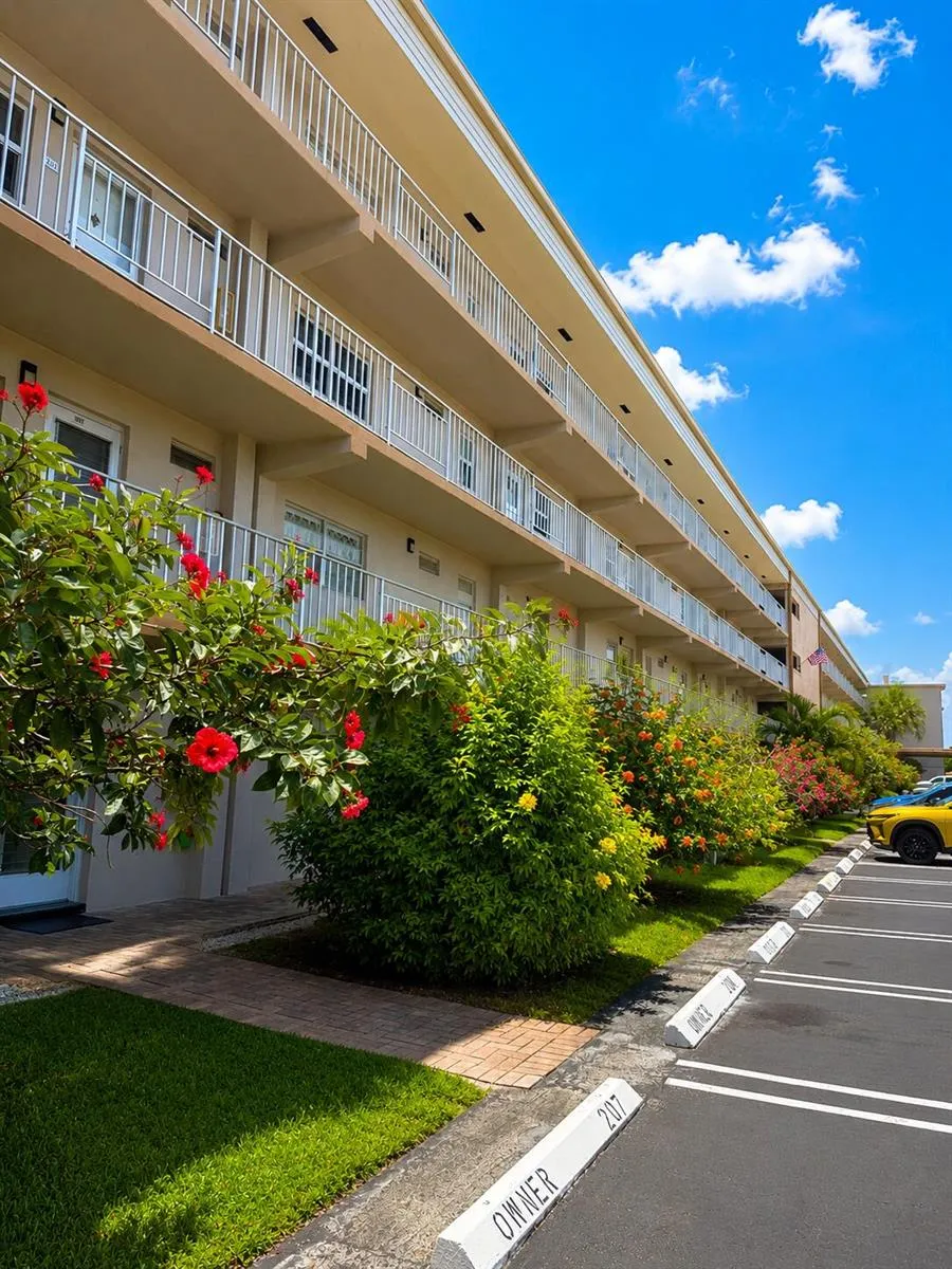 230 NE 26TH AVENUE #404 Boynton Beach, FL 33435