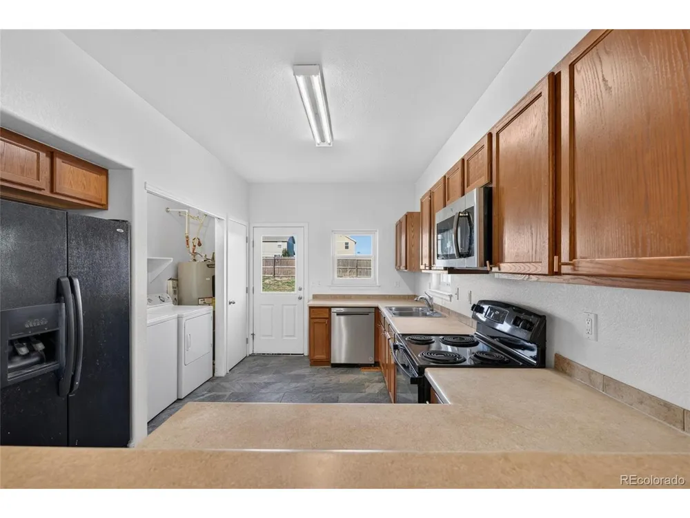2837 Rose Hill Street Strasburg, CO 80136