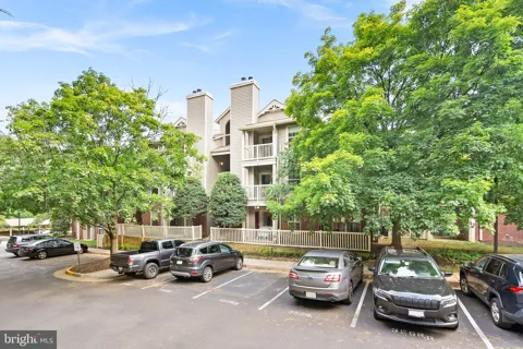 1725 ASCOT WAY #1725D