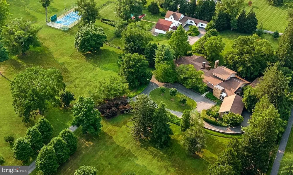 2026 GREENSPRING VALLEY ROAD Stevenson, MD 21153