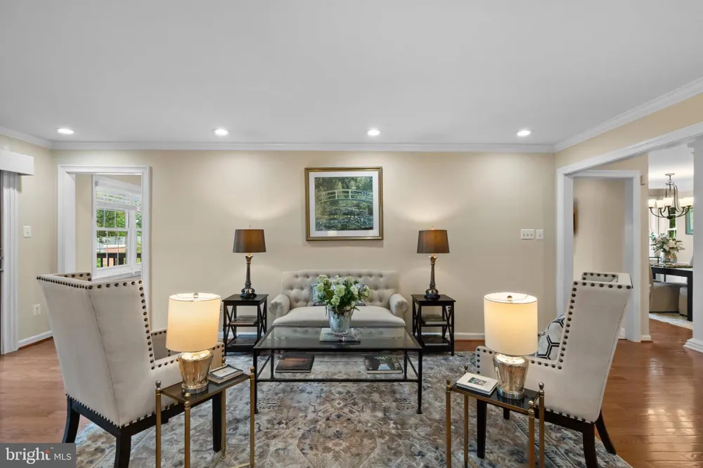 6320 MANCHESTER WAY Alexandria, VA 22304