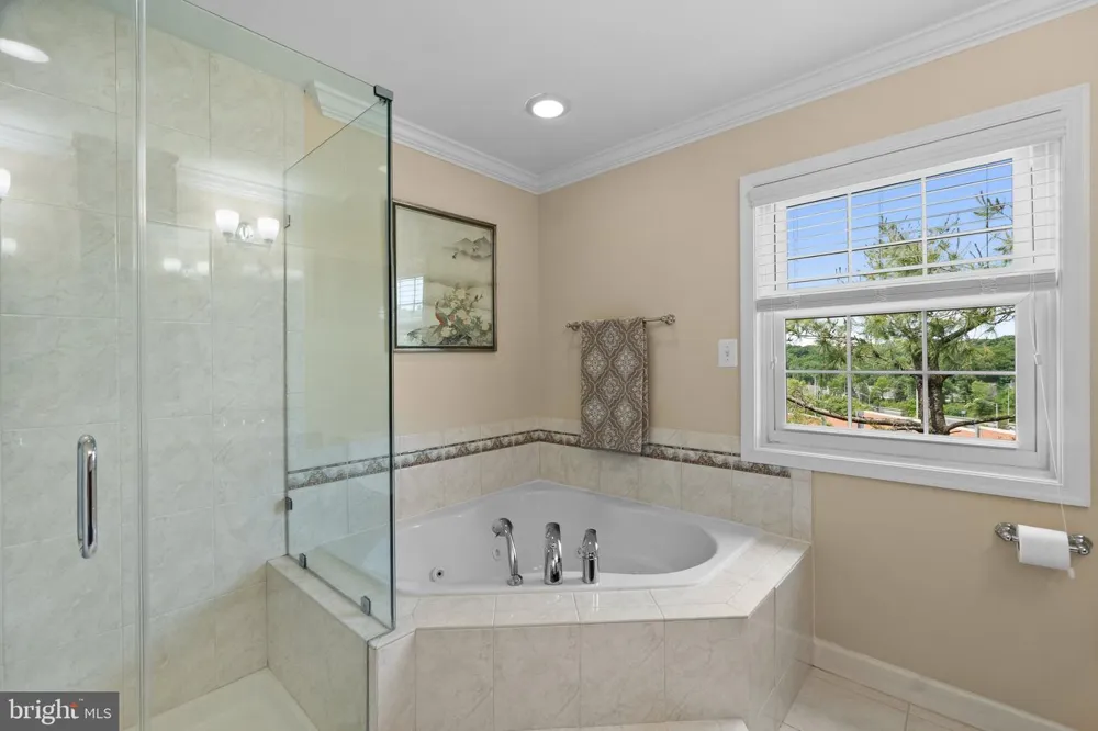 6320 MANCHESTER WAY Alexandria, VA 22304