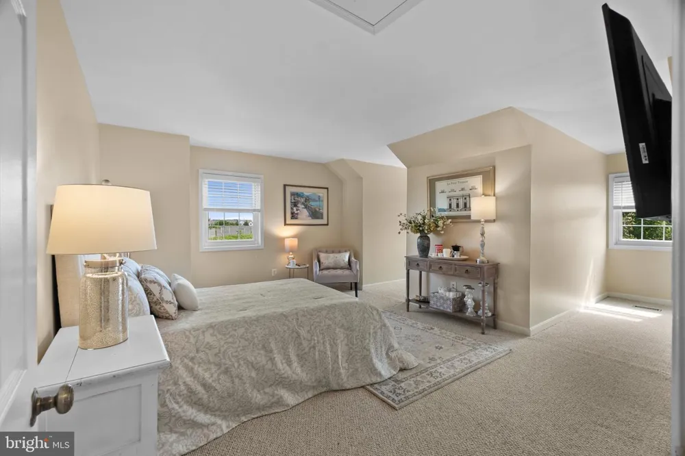 6320 MANCHESTER WAY Alexandria, VA 22304