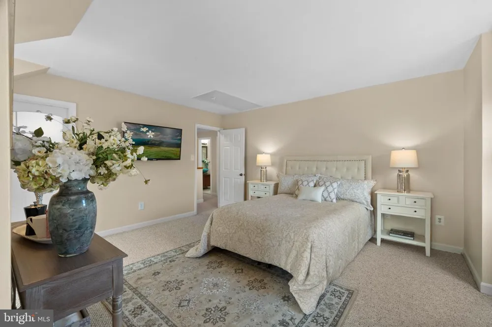 6320 MANCHESTER WAY Alexandria, VA 22304