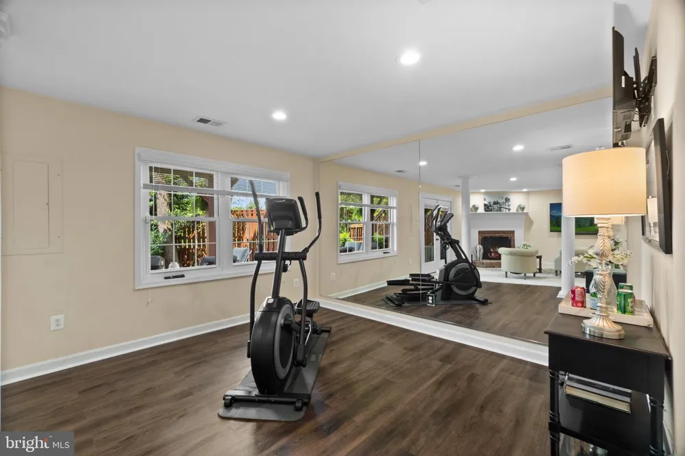 6320 MANCHESTER WAY Alexandria, VA 22304