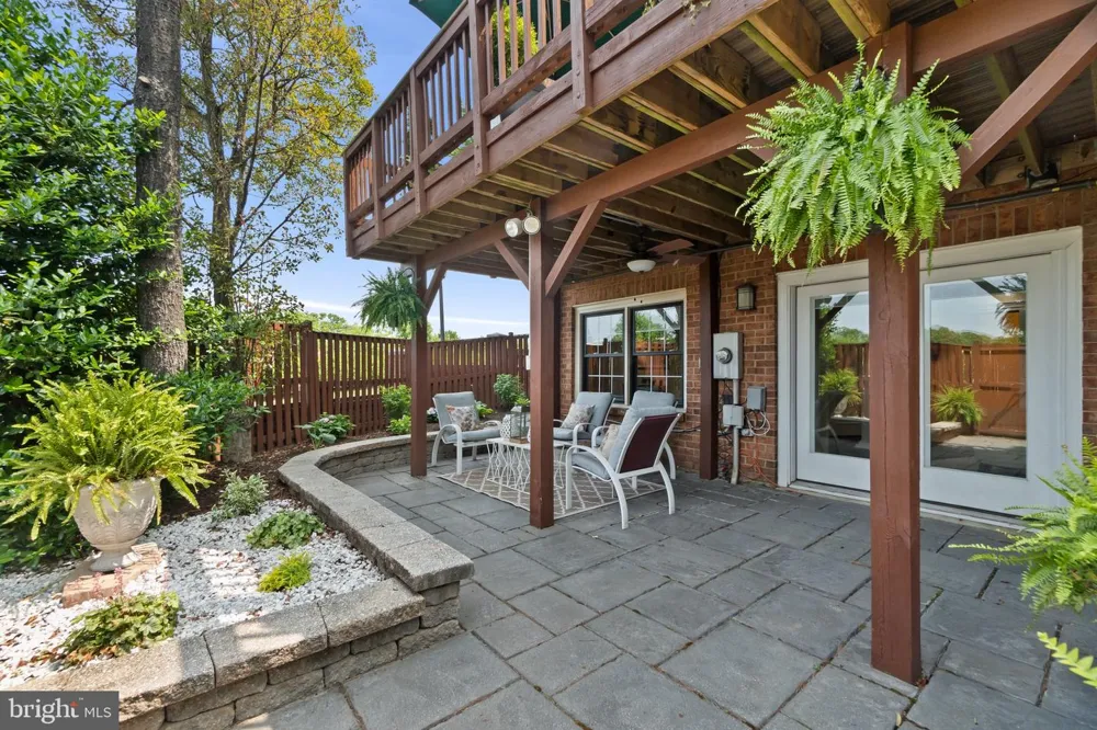 6320 MANCHESTER WAY Alexandria, VA 22304