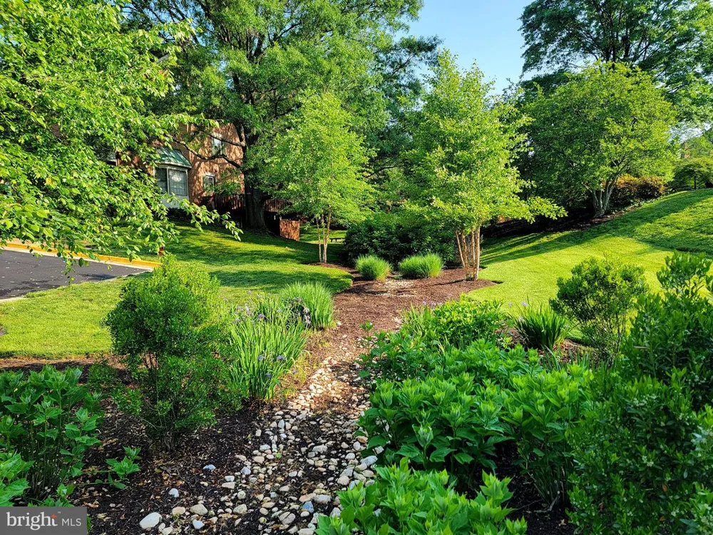 6320 MANCHESTER WAY Alexandria, VA 22304
