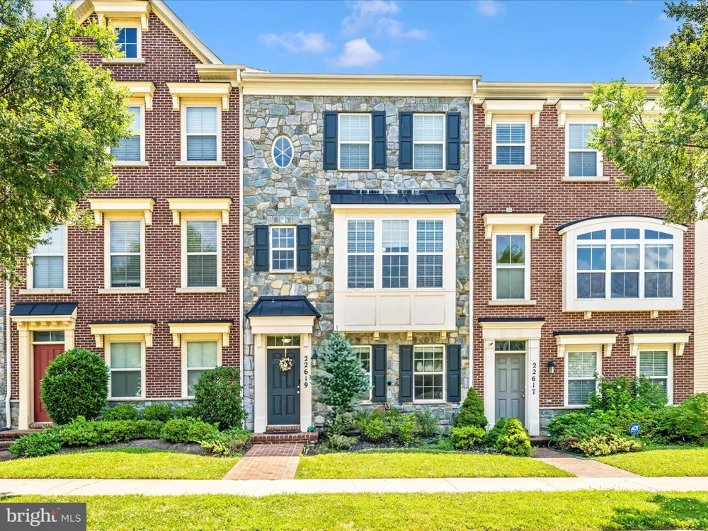 22619 SWEETSPIRE DRIVE Clarksburg, MD 20871