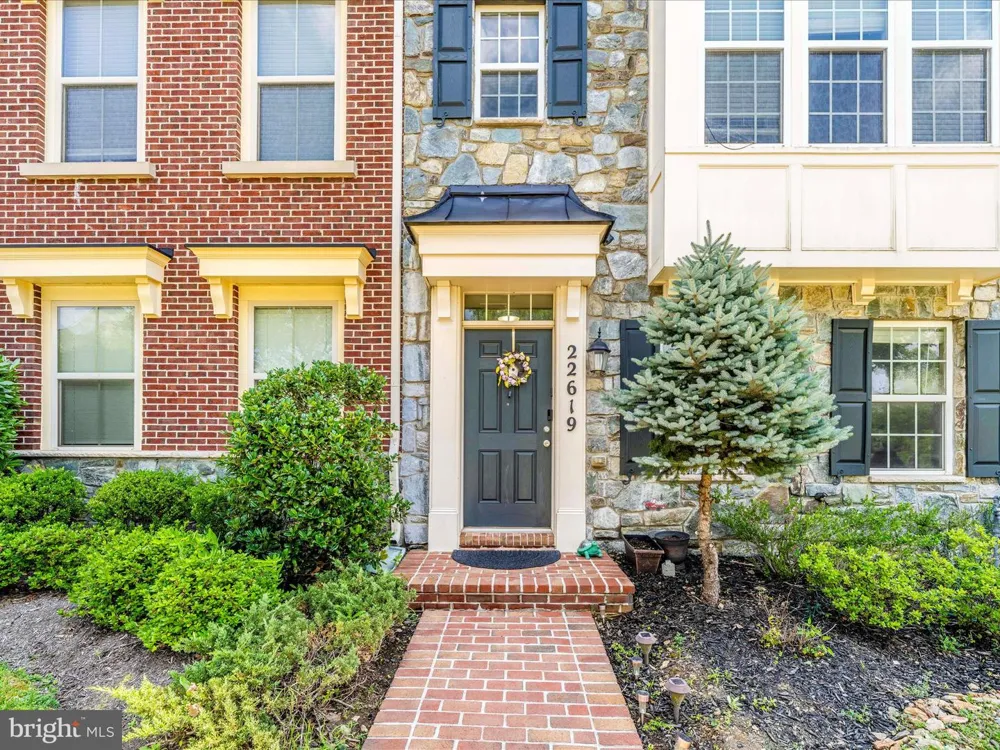 22619 SWEETSPIRE DRIVE Clarksburg, MD 20871