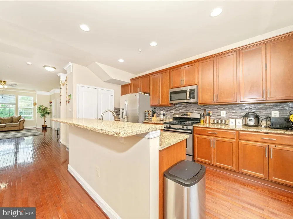 22619 SWEETSPIRE DRIVE Clarksburg, MD 20871