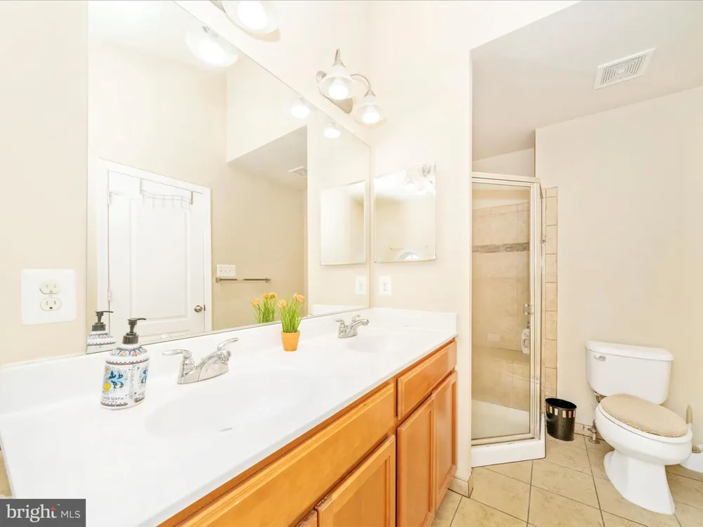 22619 SWEETSPIRE DRIVE Clarksburg, MD 20871