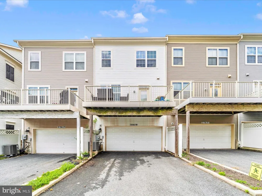 22619 SWEETSPIRE DRIVE Clarksburg, MD 20871