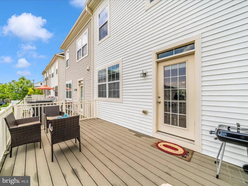 22619 SWEETSPIRE DRIVE Clarksburg, MD 20871