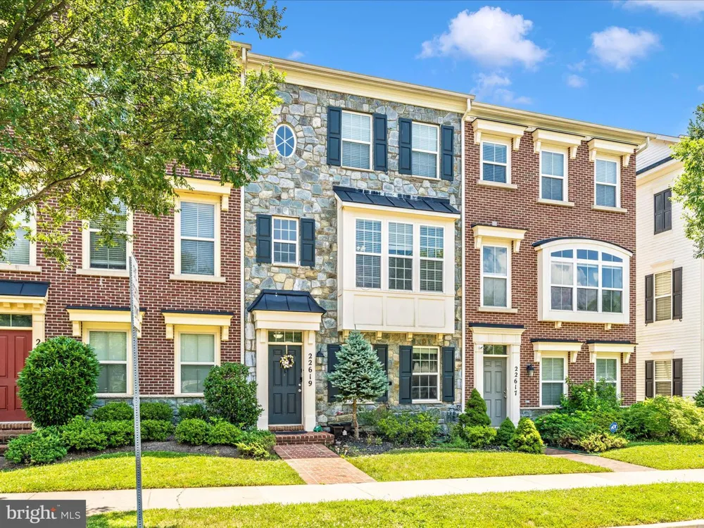 22619 SWEETSPIRE DRIVE Clarksburg, MD 20871