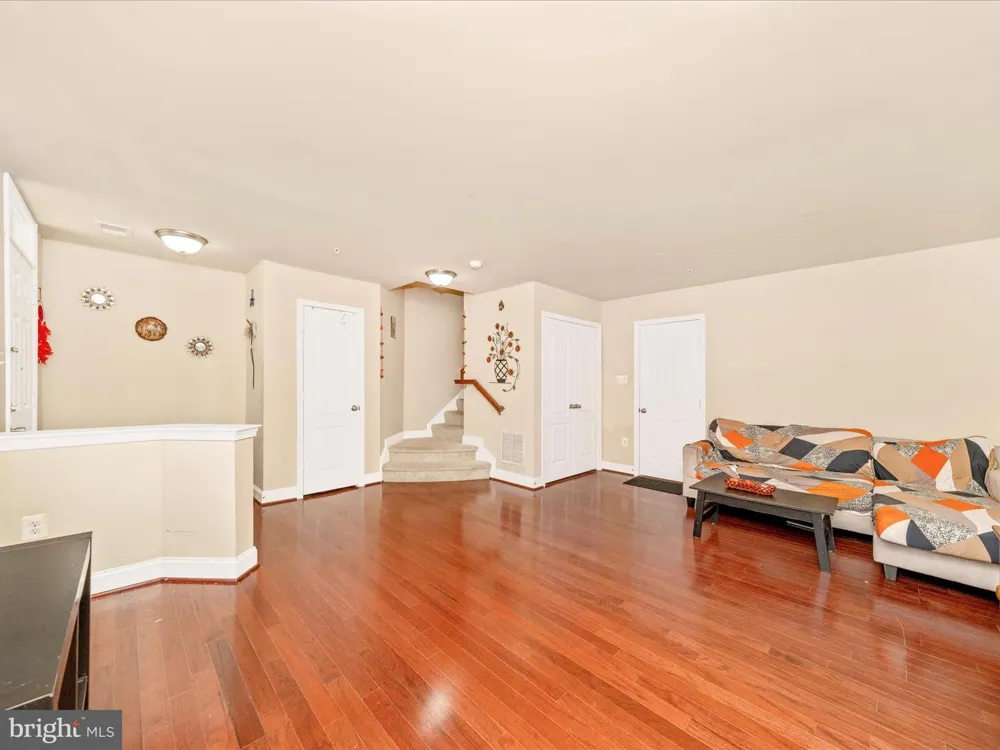 22619 SWEETSPIRE DRIVE Clarksburg, MD 20871