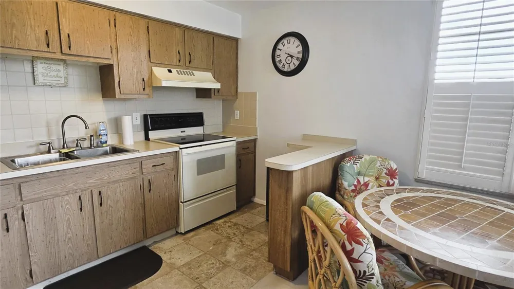 4373 TAHITIAN GARDENS CIRCLE #A Holiday, FL 34691