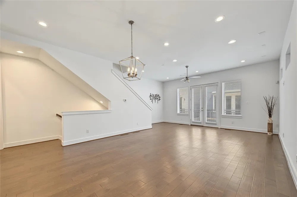 2208 Mcgowen Street Houston, TX 77004