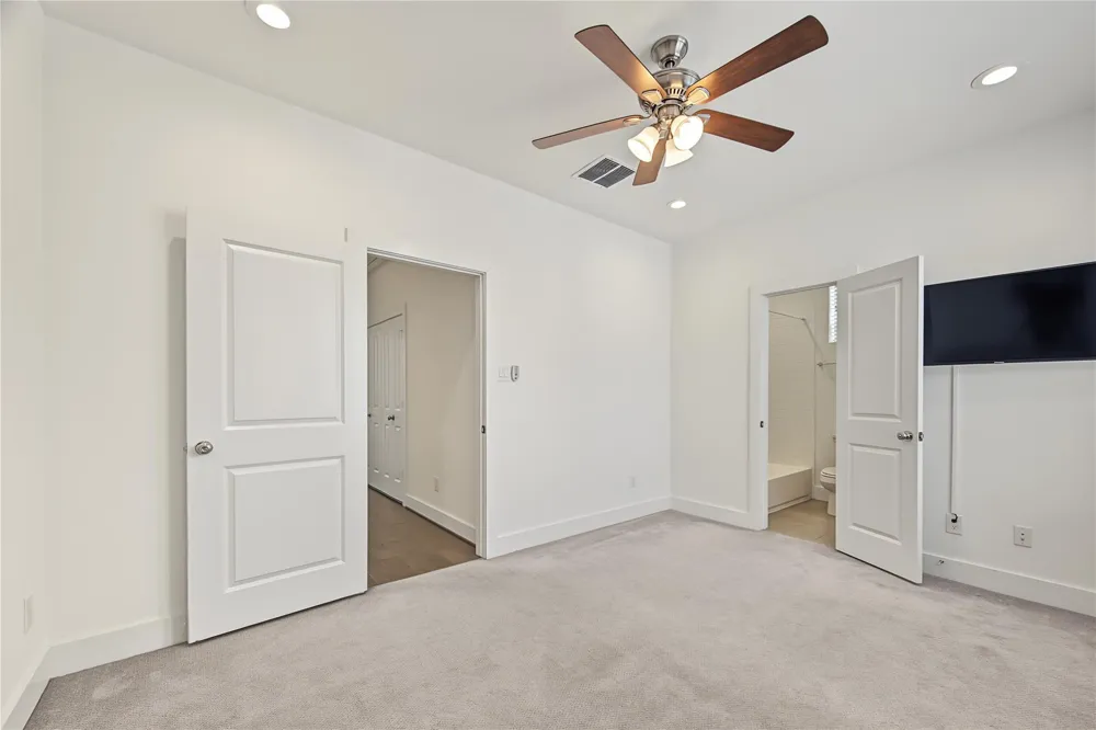 2208 Mcgowen Street Houston, TX 77004
