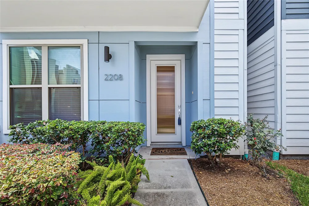 2208 Mcgowen Street Houston, TX 77004
