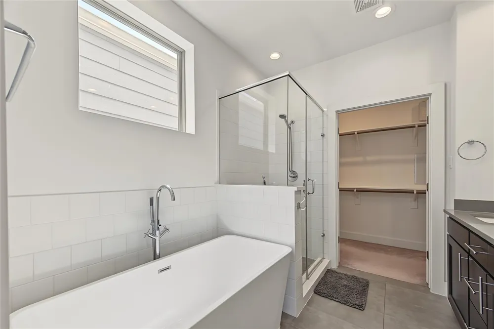 2208 Mcgowen Street Houston, TX 77004