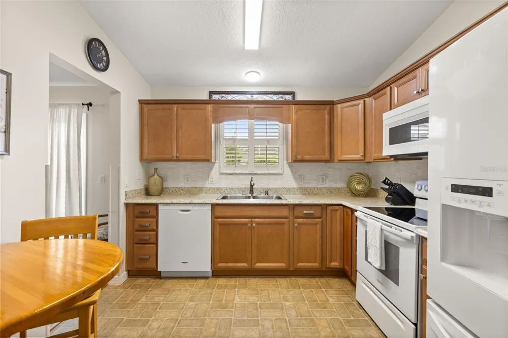 2527 BOTELLO AVENUE The Villages, FL 32162