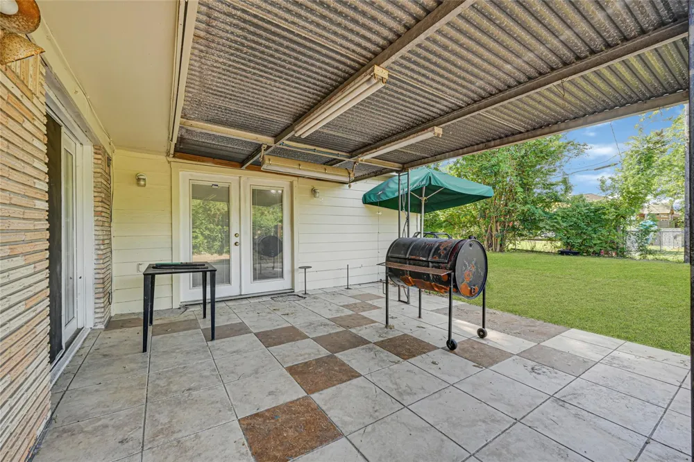709 Queens Road Pasadena, TX 77502