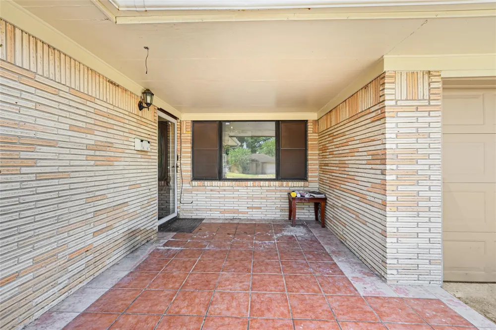 709 Queens Road Pasadena, TX 77502
