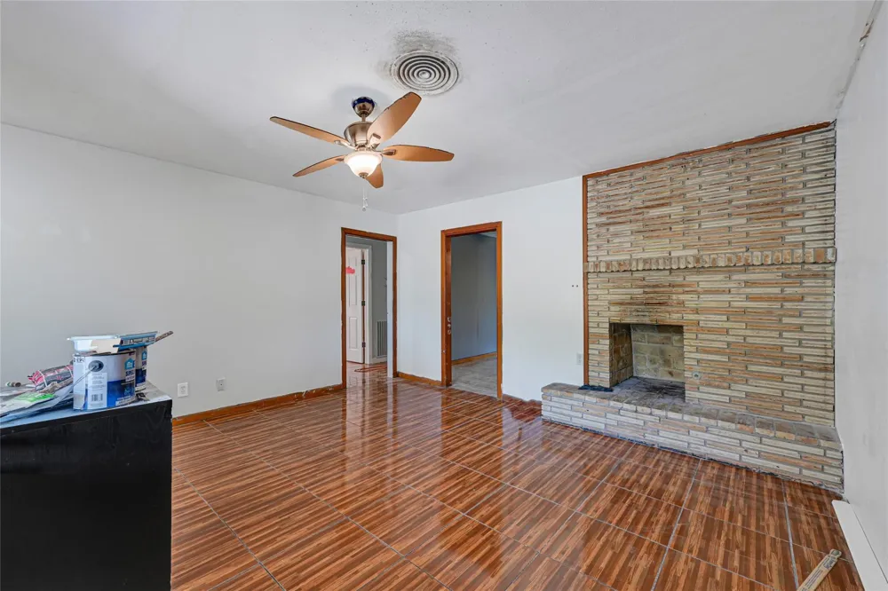709 Queens Road Pasadena, TX 77502