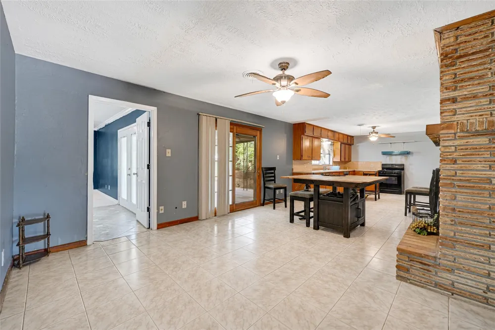 709 Queens Road Pasadena, TX 77502
