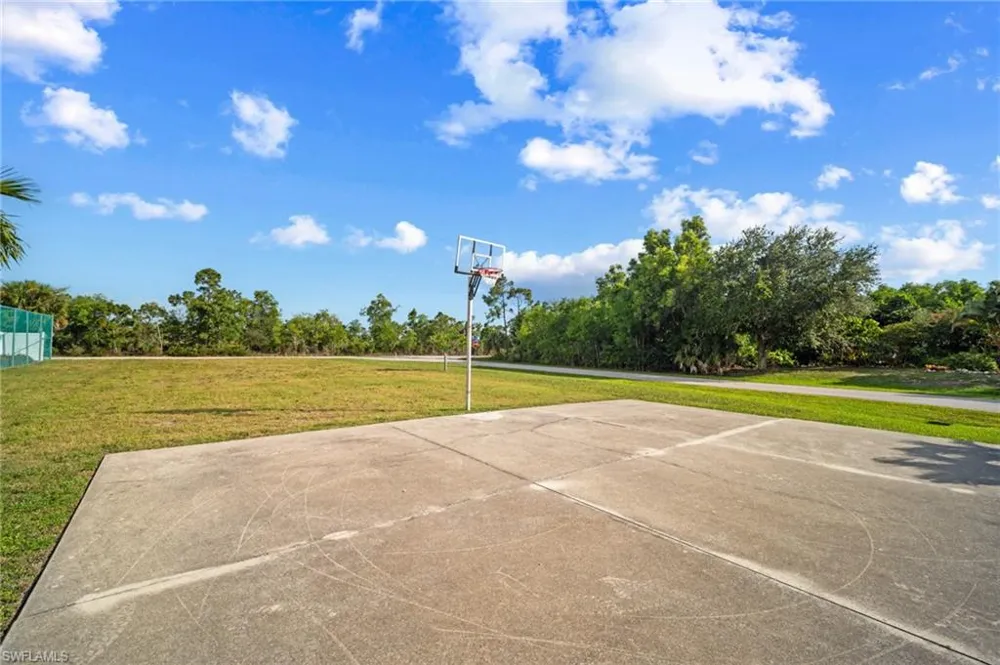4472 Lake Heather Circle St. James City, FL 33956