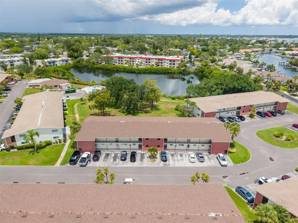 4550 OVERLOOK DRIVE NE #152 St Petersburg, FL 33703