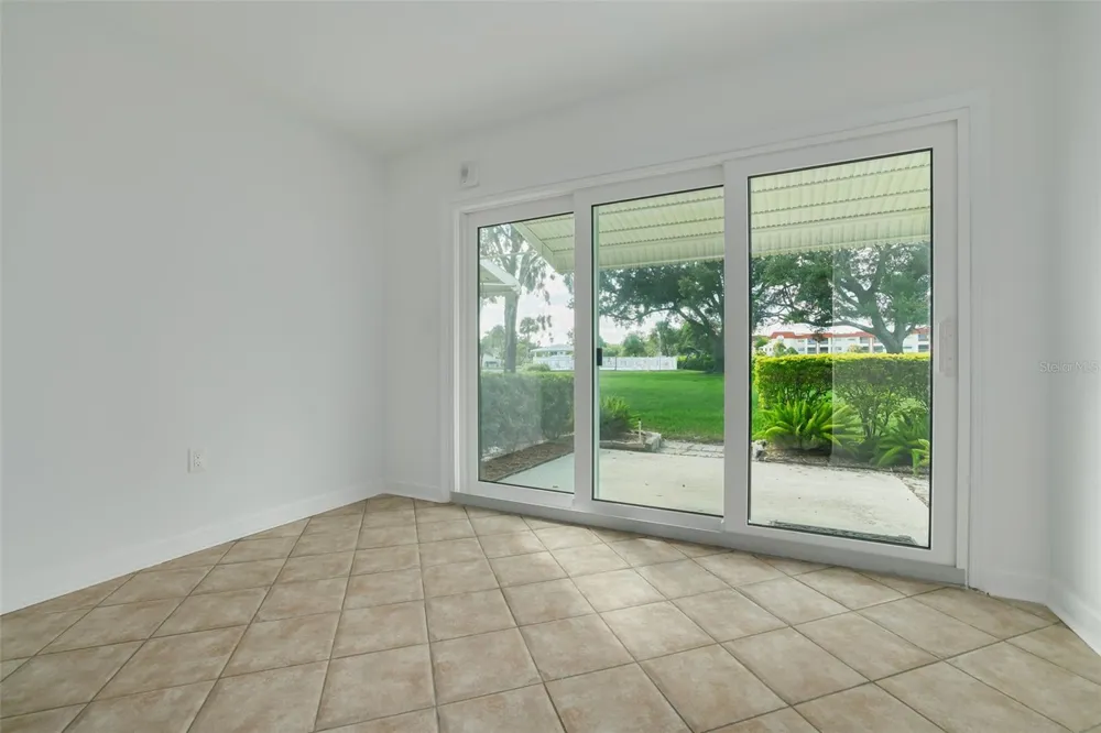 4550 OVERLOOK DRIVE NE #152 St Petersburg, FL 33703